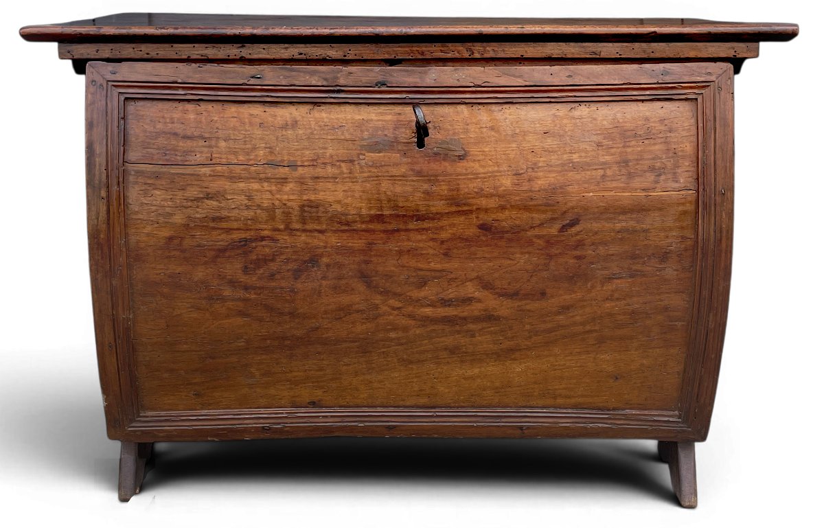 Chest With A Curved Front In Walnut And Oak-photo-4