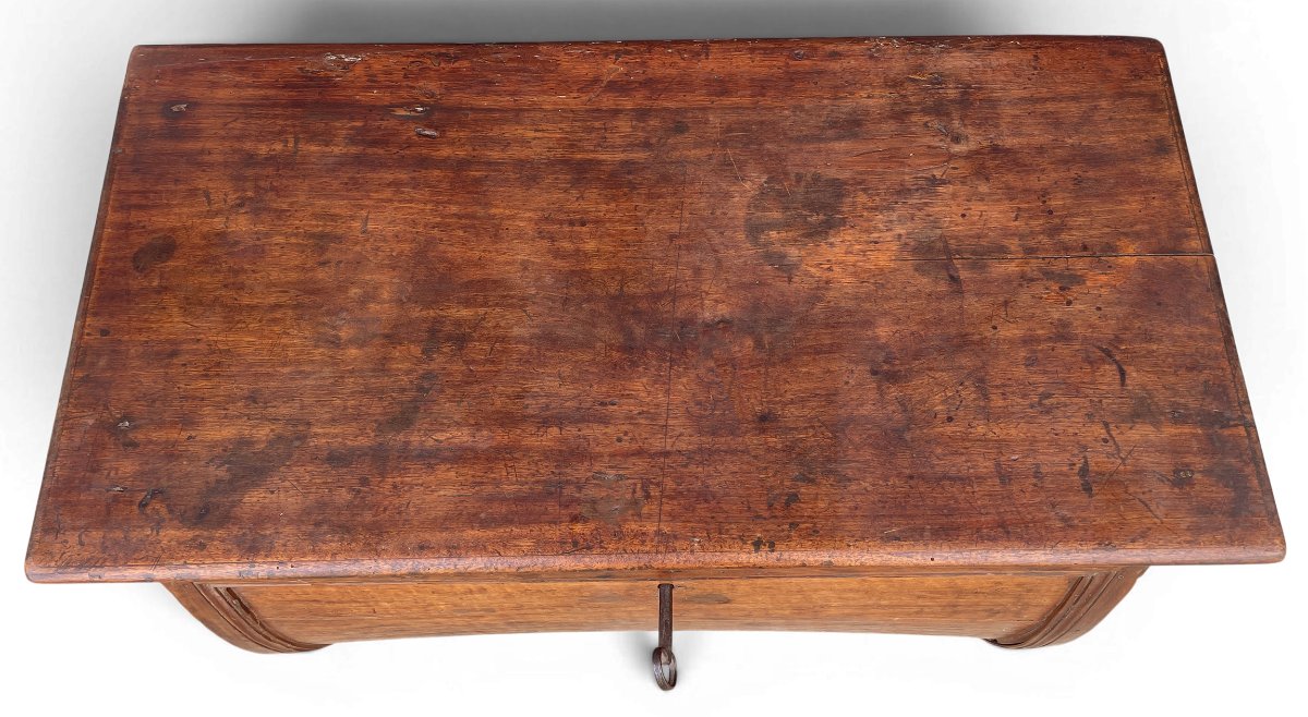 Chest With A Curved Front In Walnut And Oak-photo-4