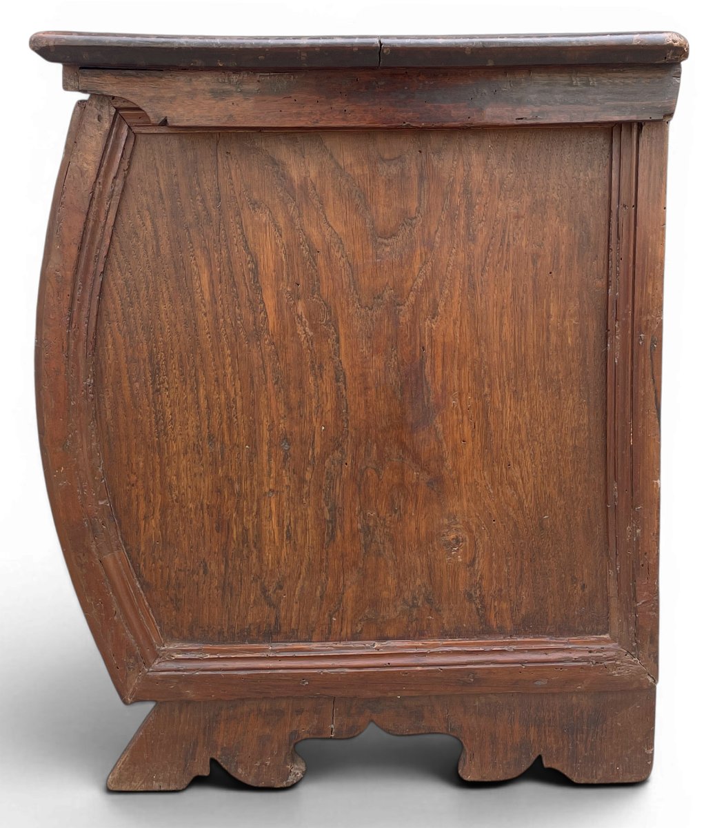 Chest With A Curved Front In Walnut And Oak-photo-6