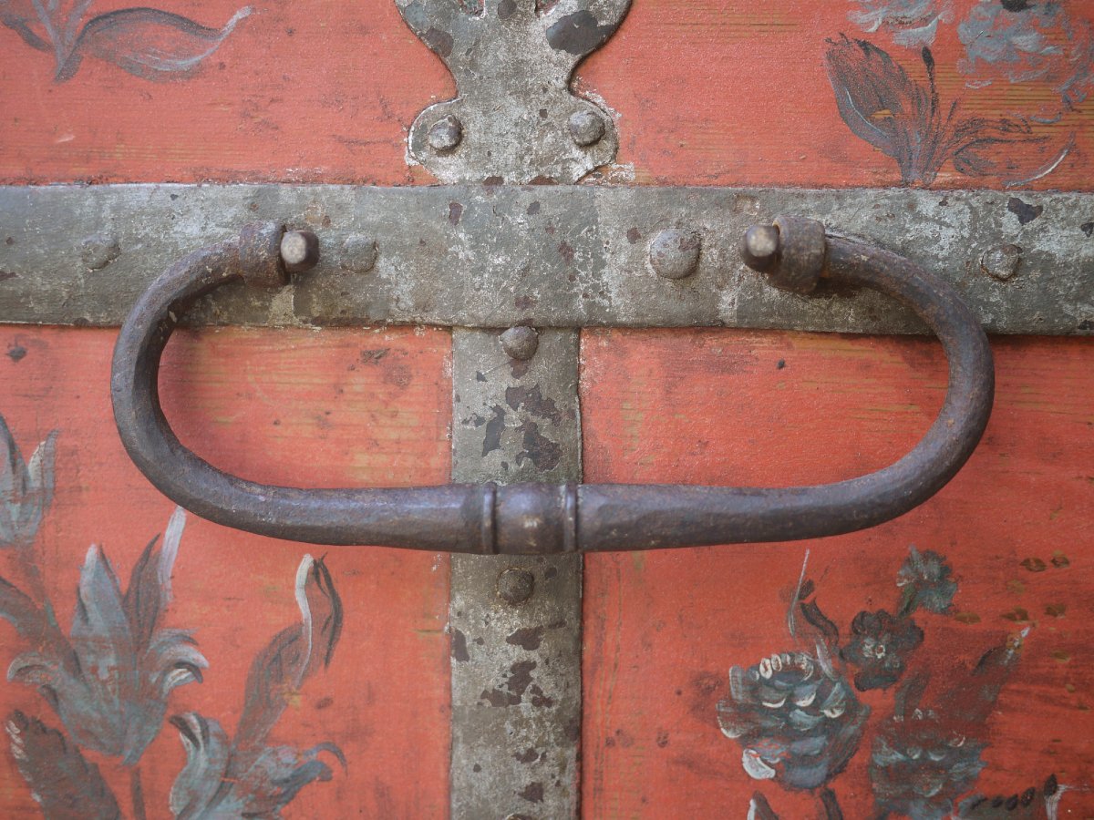 Painted Chest Dated 1704-photo-4