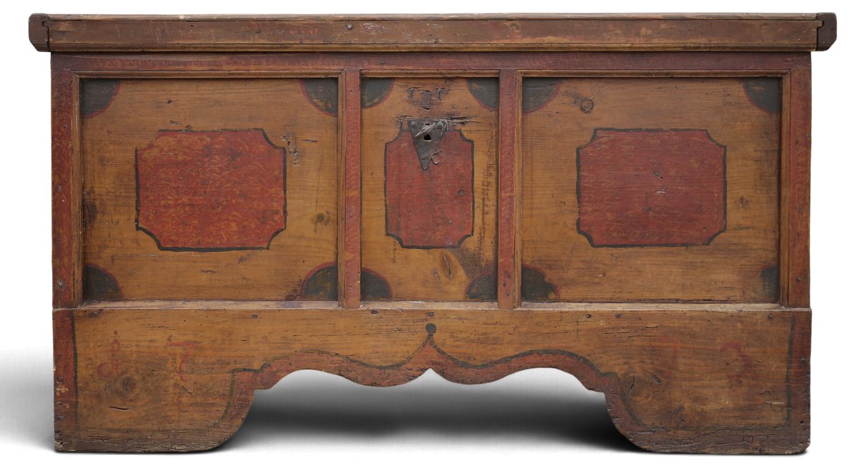 Coffre tyrolien en sapin daté de 1793 
