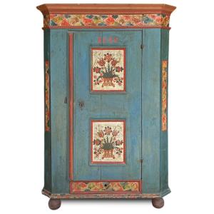 Armoire Alpin Peint Bleu à Motifs Floraux, Vers 1750 