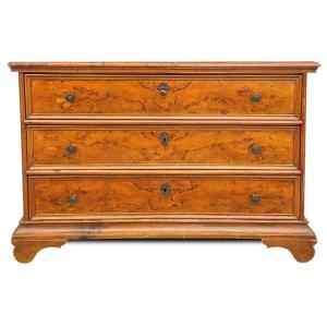 Italian Antique Dresser – 18th Century 