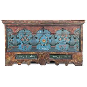 Coffre peint tyrolien daté 1801