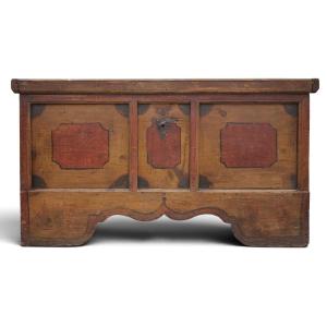 Coffre tyrolien en sapin daté de 1793