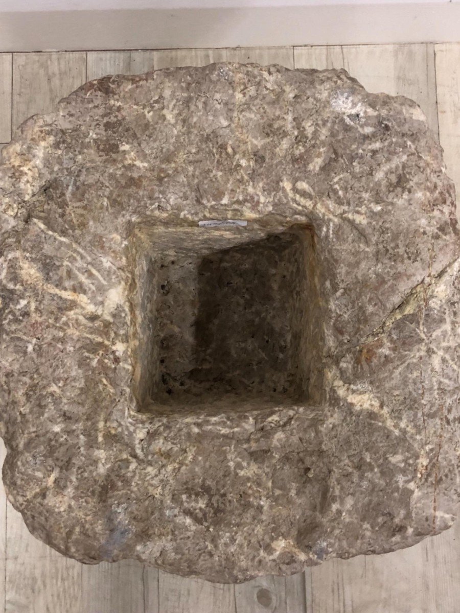 Capital In Pink Breccia With Helical Grooves-photo-3