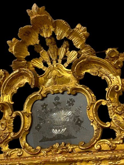 Venetian Mirror In Carved And Gilded Wood -photo-3