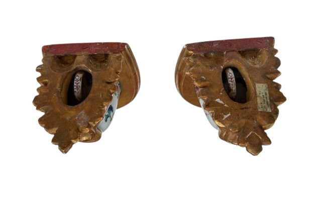 Pair Of Shelves In Carved And Gilded Wood Containing A Couple Of Cups -photo-4