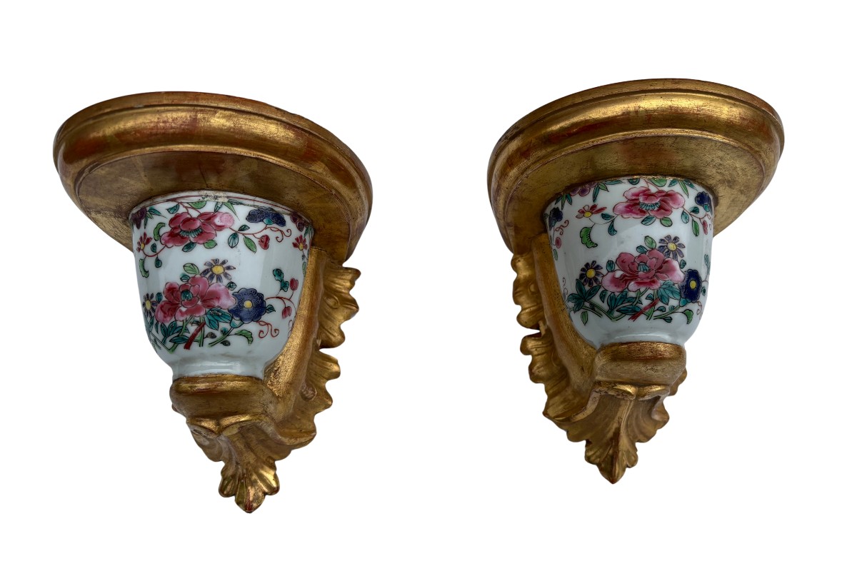 Pair Of Shelves In Carved And Gilded Wood Containing A Couple Of Cups 