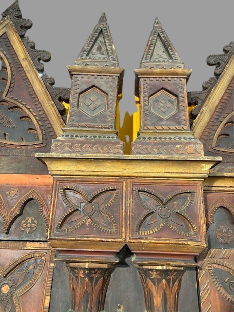 Neo-gothic Style Boiserie With 3 Doors -photo-4