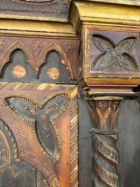 Neo-gothic Style Boiserie With 3 Doors -photo-4