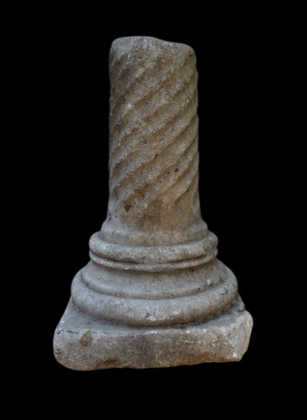 White Marble Column With Helical Grooves -photo-4