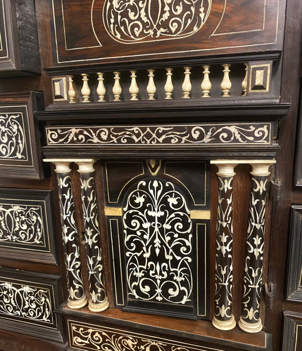 Coffret à monnaie en bois ébénisé avec incrustations d'ivoire-photo-2