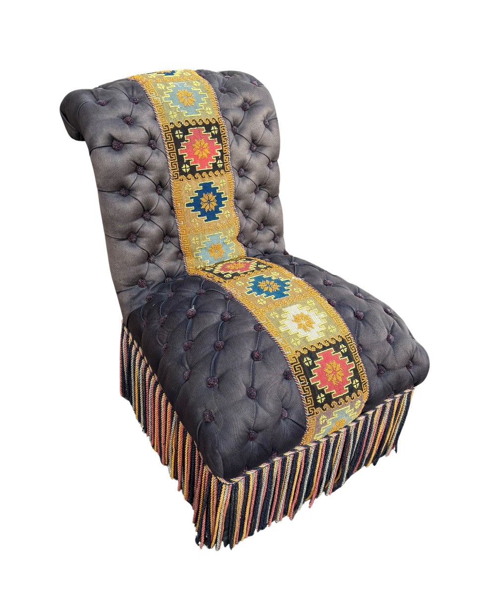 Armchair In Fabric With Embroidery In Beads-photo-2