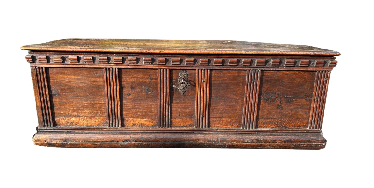 Piedmontese Walnut Chest (restoration)