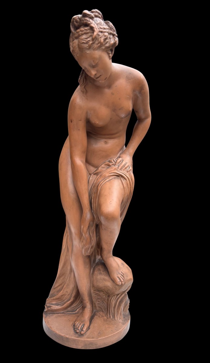 Terracotta Sculpture Depicting Venus Bathing