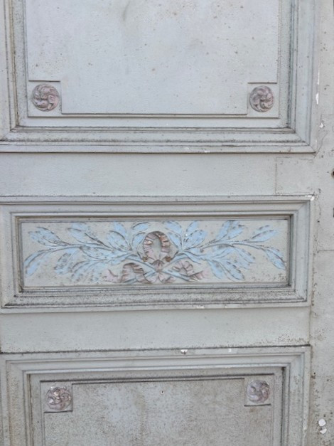   French Lacquered Door With Mirror Back-photo-3