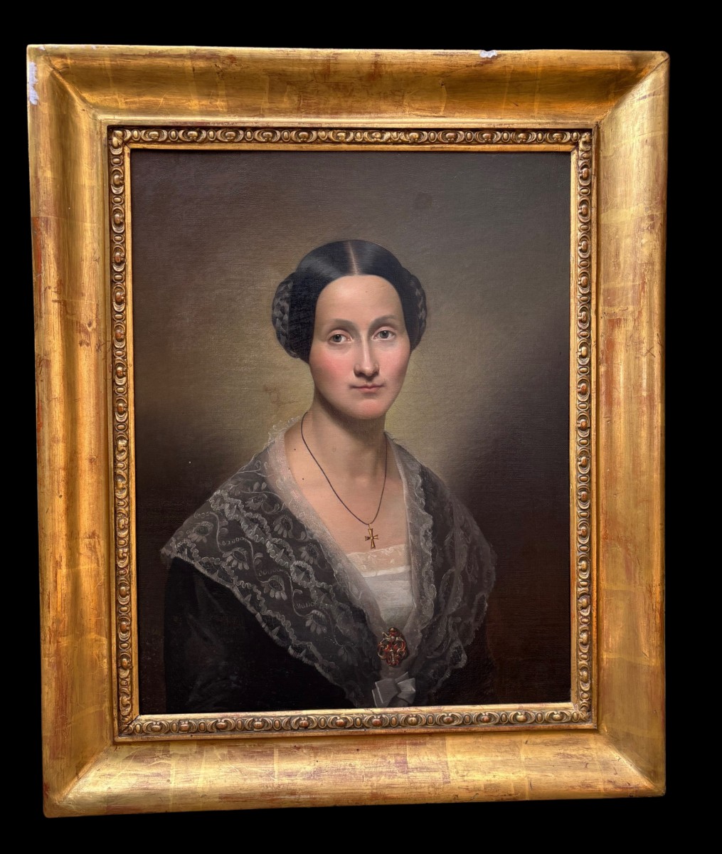 peinture néoclassique, huile sur toile, représentant une dame dans un cadre en bois doré