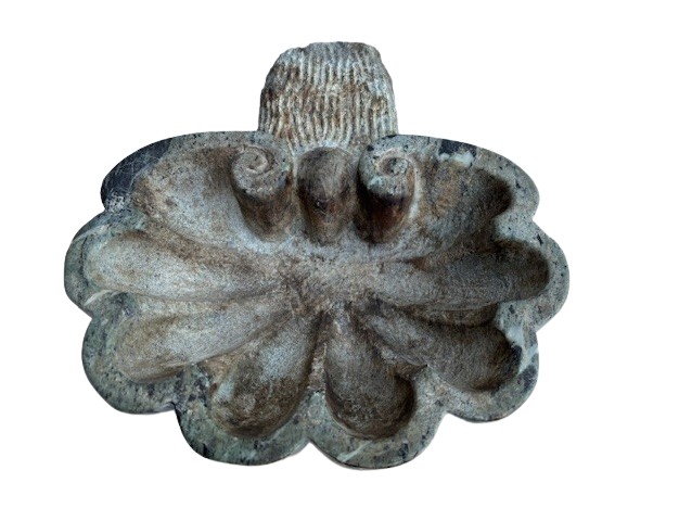 Pair Of Green Marble Holy Water Fonts-photo-3