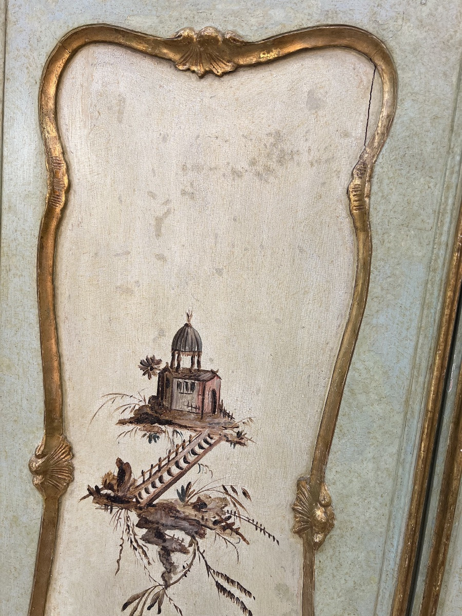 A Pair Of Double Doors Made Of Painted And Partially Gilded Wood From The Venetian Region-photo-5