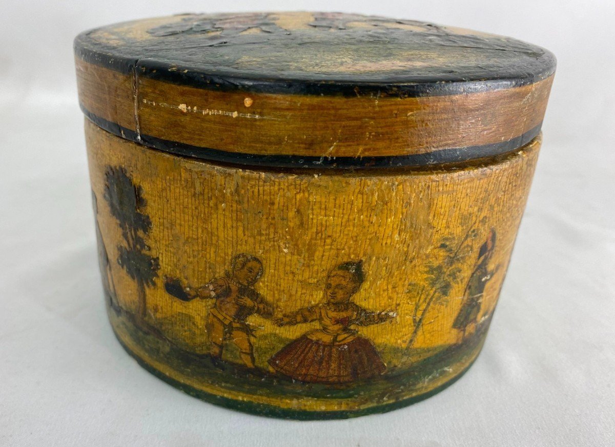 Boîte ronde décorée de figurines en papier avec peinture originale-photo-4