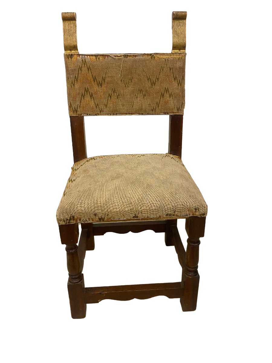 Petit fauteuil d'allaitement en noyer avec pieds en spirale , Toscana
