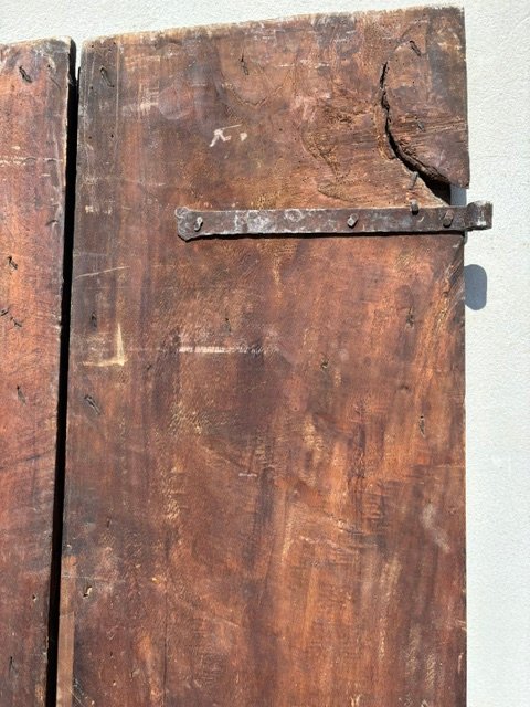 Porte à deux vantaux en noyer avec panneaux de quincaillerie d'origine, Umbria-photo-2