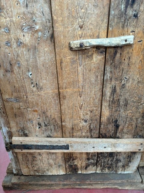 Porte en mélèze avec cadre d'origine, région alpine-photo-1