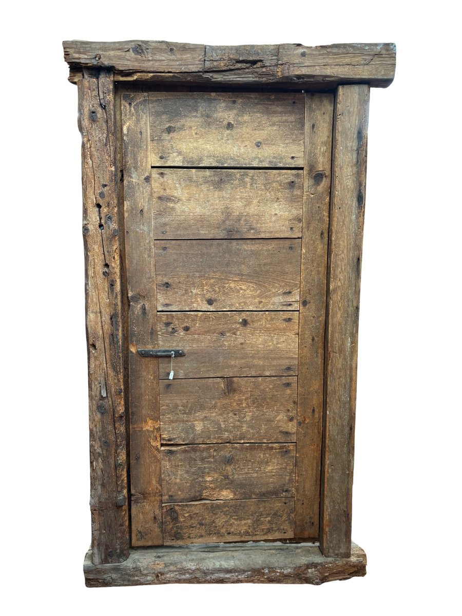 Porte en mélèze avec cadre d'origine, région alpine