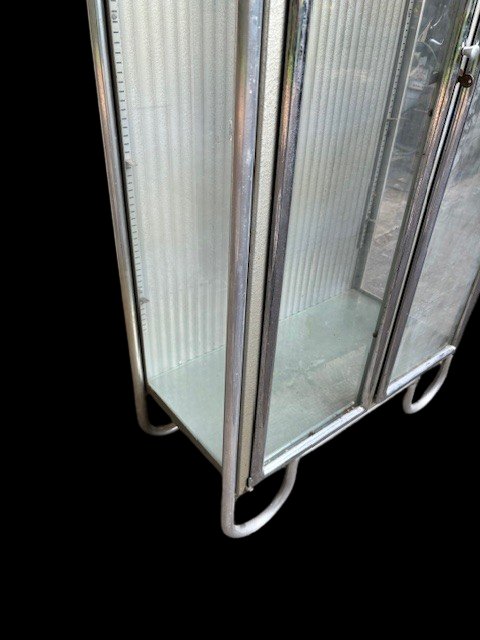 Metal And Glass Display Case -photo-2