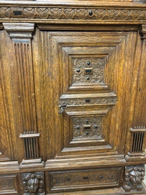 Large French Sideboard Made Of Carved Oak With Ebonized Decorations-photo-3