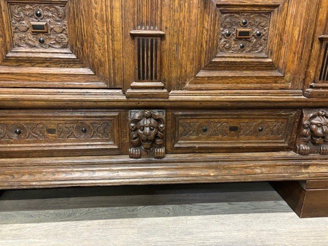 Large French Sideboard Made Of Carved Oak With Ebonized Decorations-photo-1
