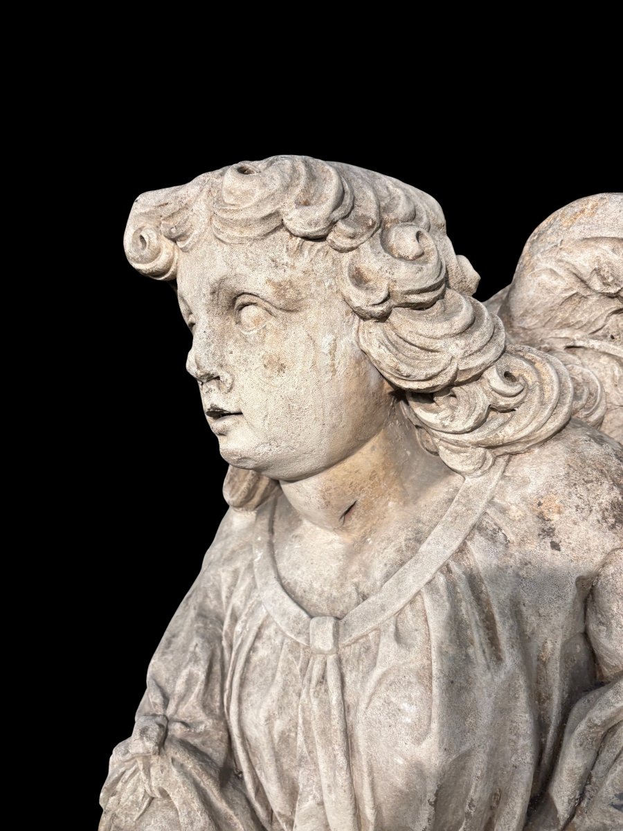 A Pair Of Stone Sculptures Depicting Angels-photo-3