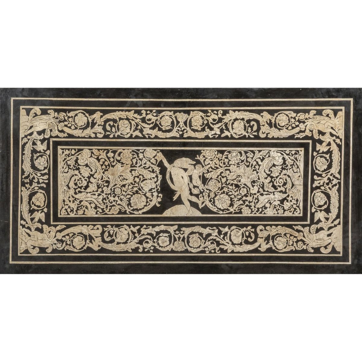 Scagliola top avec motifs de grappes et de spirales, Carpi