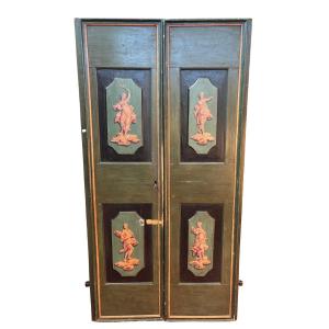 Porte à 2 vantaux peinte et décorée de personnages