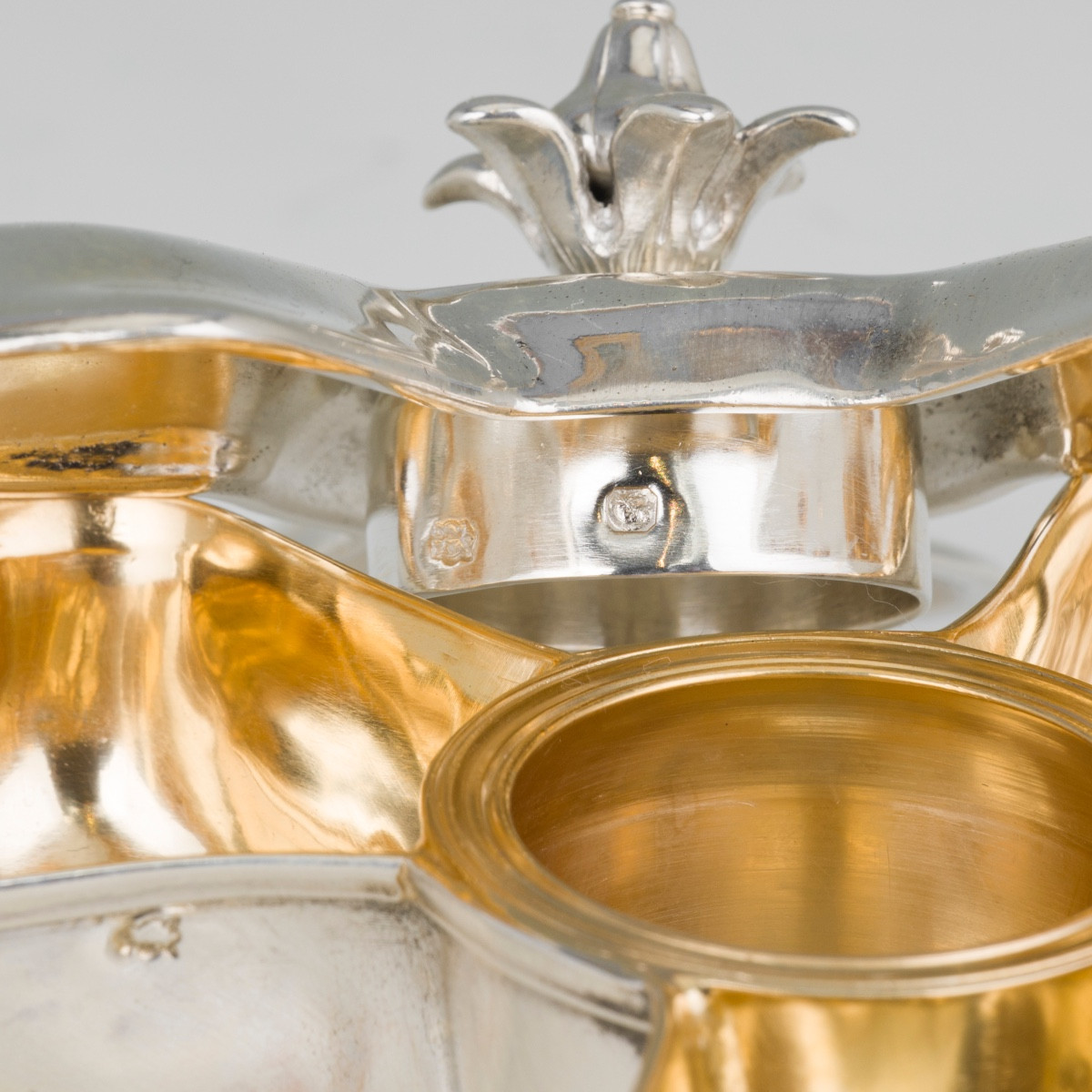 Paire de salières avec corps profilés en forme de trèfle-photo-1