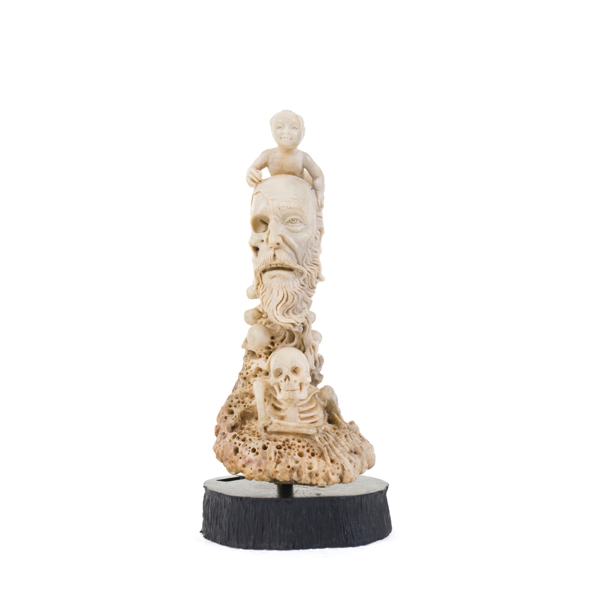 Sculpture figurative provenant d'un cabinet de curiosités