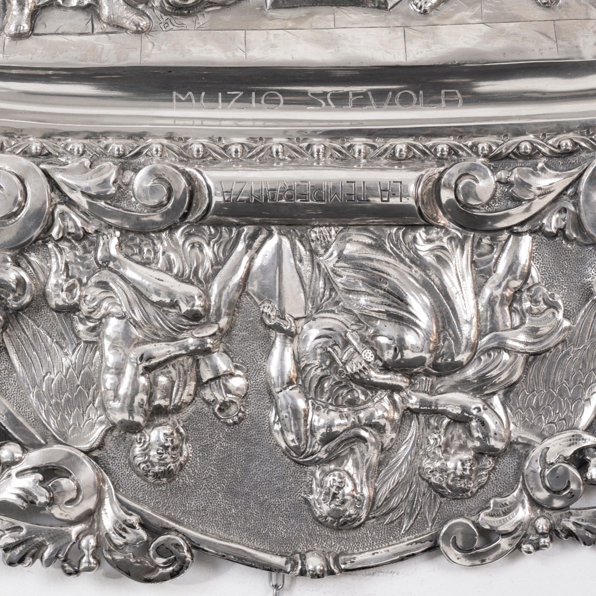 A Large Embossed Silver Ceremonial Plate-photo-2