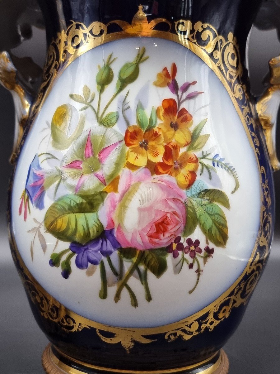 Paire De Lampes à Huile Raffinées, Montées Sur Des Vases En Porcelaine De Vieille Paris-photo-3