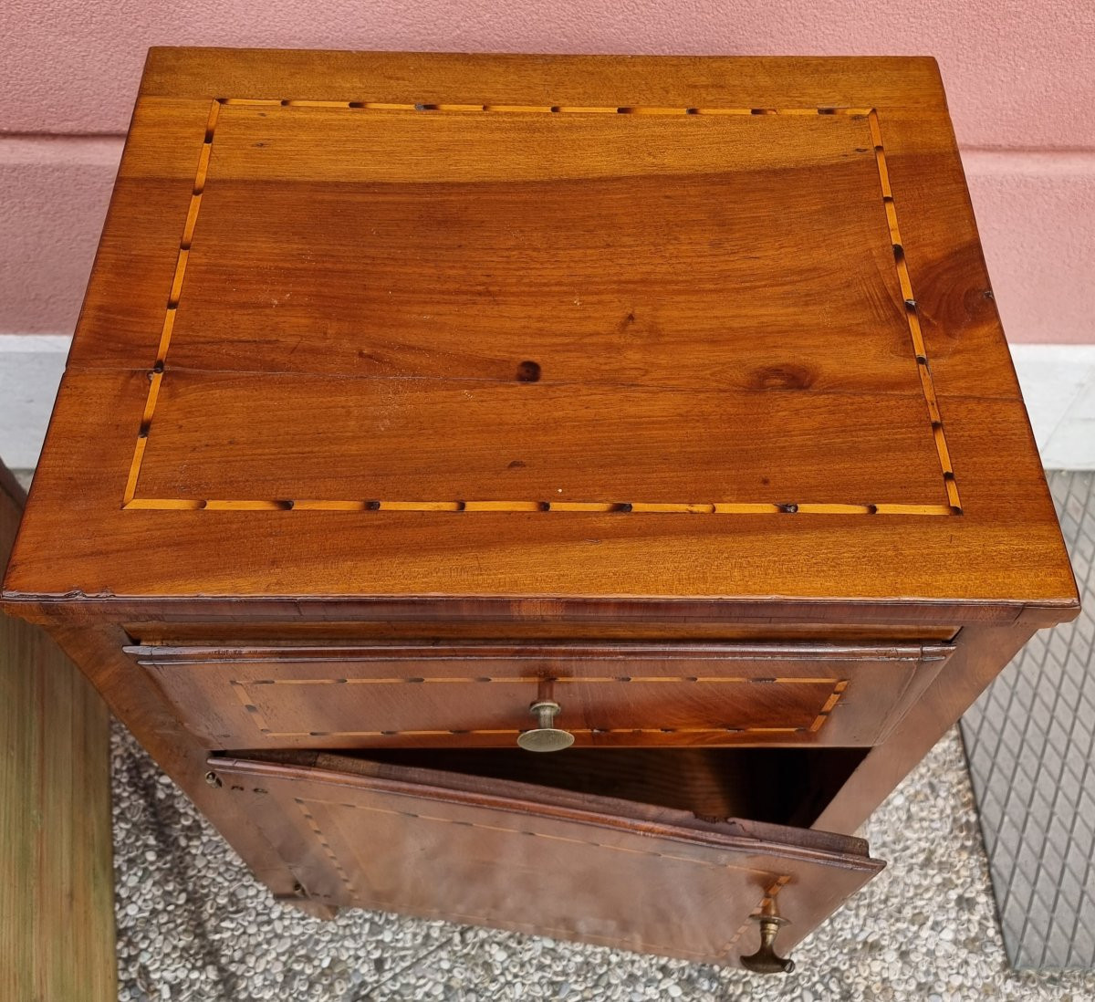 Paire De Chevets Louis XVI En Noyer Massif, Filets En érable – Vénétie/frioul, Fin Du XVIIIe Si-photo-2