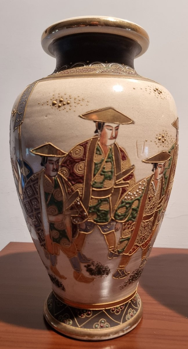 Pair Of Japanese Satsuma Vases – 1920s–1930s-photo-2