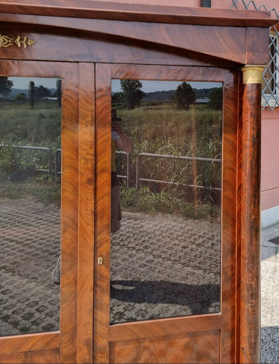 French Empire Bookcase From The Early 19th Century In Solid Wood Veneered In Flamed Mahogany-photo-2