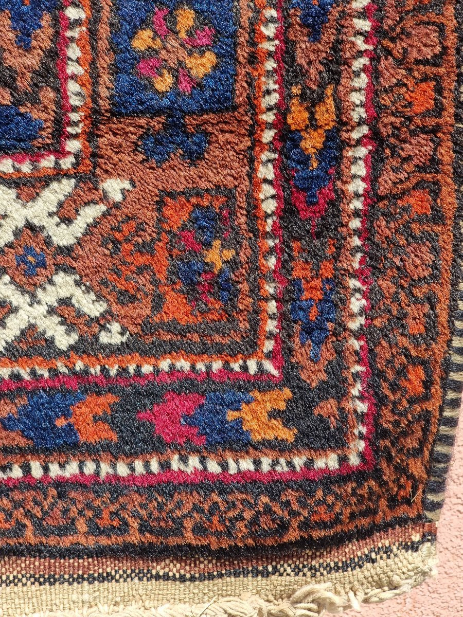 Tribal Persian Rug With Gul Motif – Hand-knotted Wool, Iran, Early 20th Century-photo-1