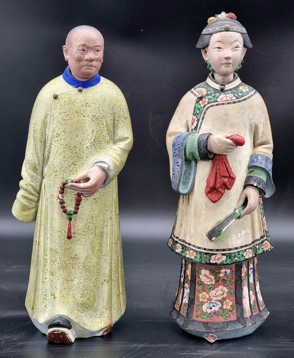 Paire de statuettes chinoises en terre cuite peinte – Chine méridionale, fin du XIXe siècle
