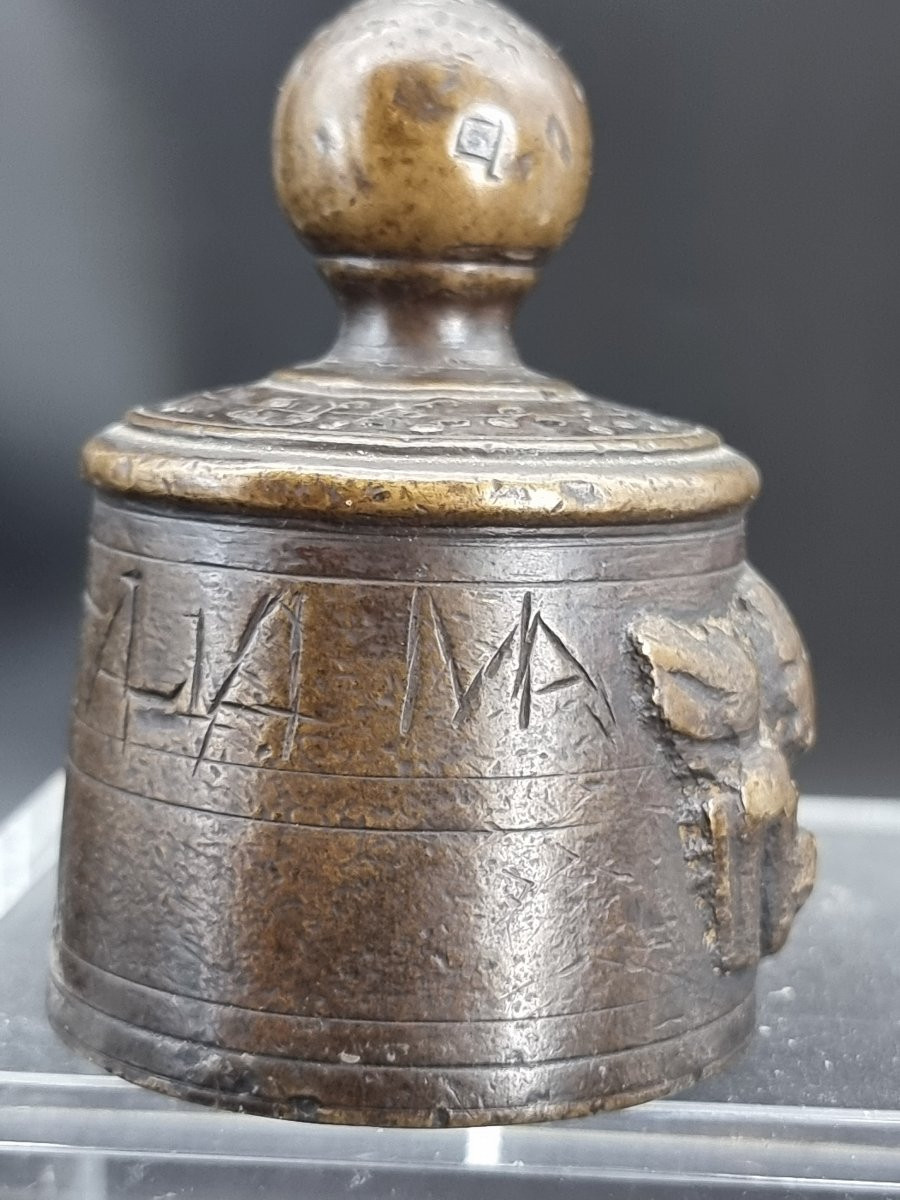 Venetian Bronze Scale Weight With Lion Of Saint Mark – “quarto Di Calvea”-photo-3