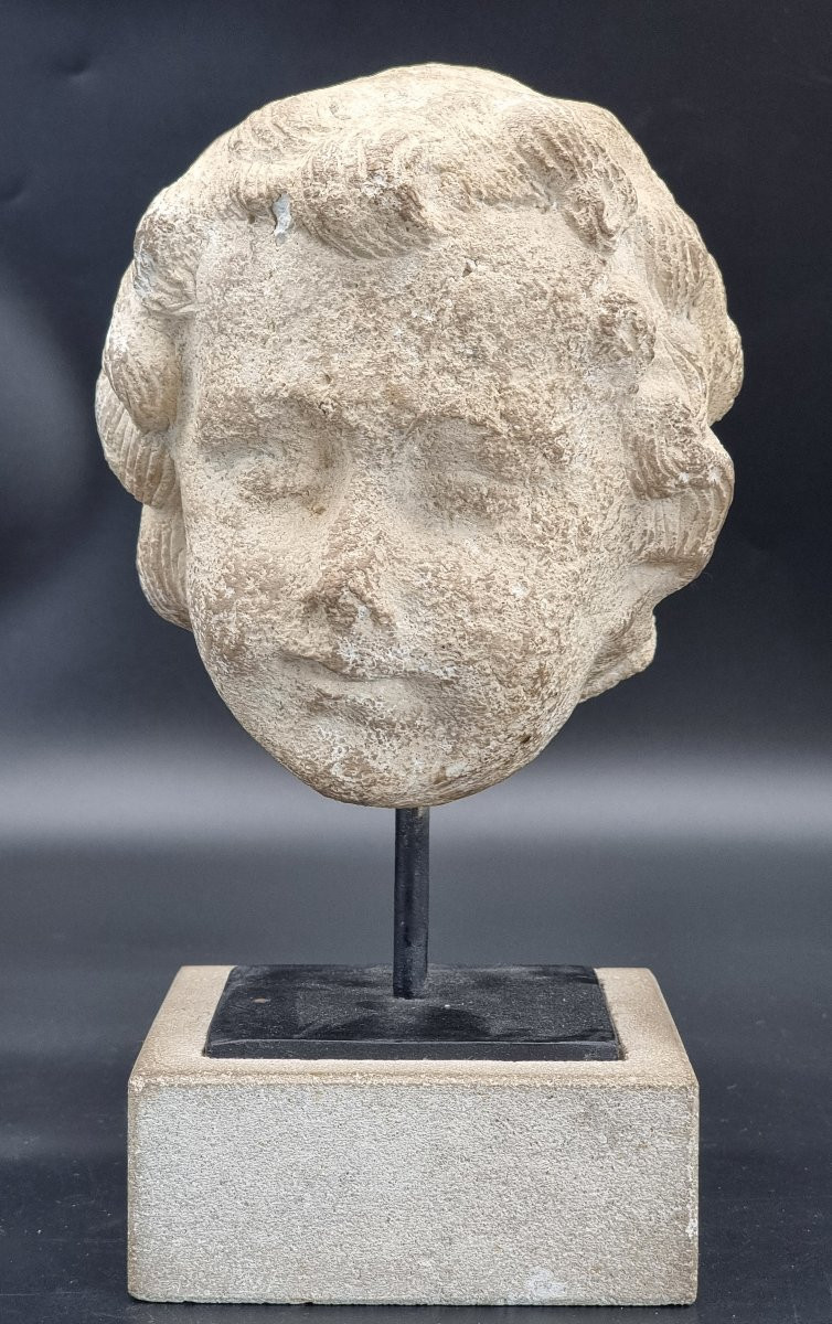 Tête de putto en pierre calcaire, sur base moderne-photo-4