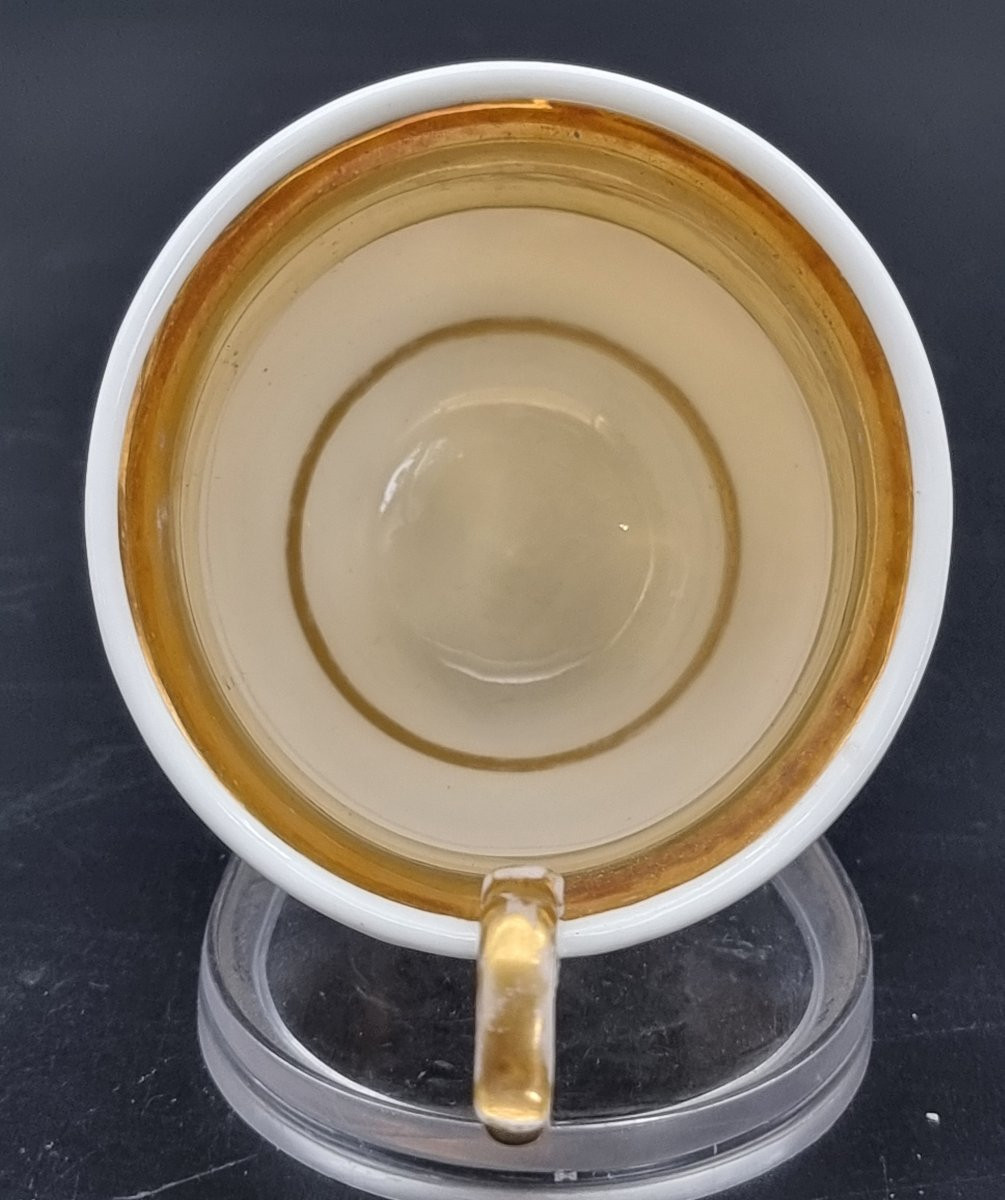 Chocolate Cup In White And Gilt Porcelain – Europe, 19th Century-photo-1