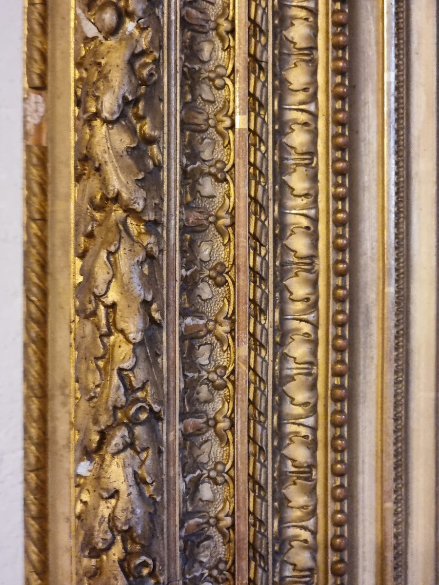 Grande cadre en pâte dorée, début XIXᵉ siècle-photo-3