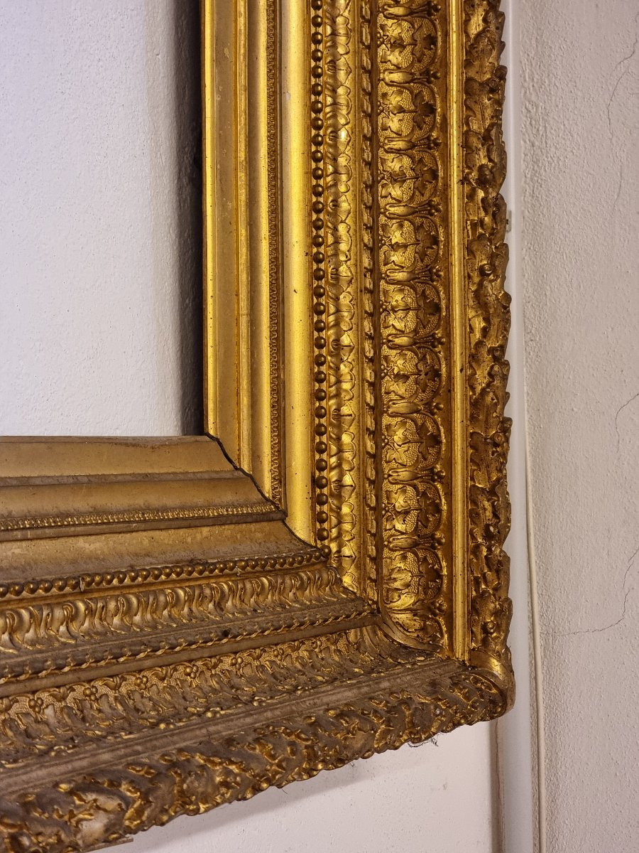 Grande cadre en pâte dorée, début XIXᵉ siècle-photo-4