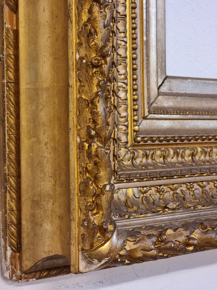Grande cadre en pâte dorée, début XIXᵉ siècle-photo-1